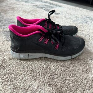 Nike Free 5.0 H2o Repel Shield Women's Size 8.5 Running Shoes Black Leopard Pink